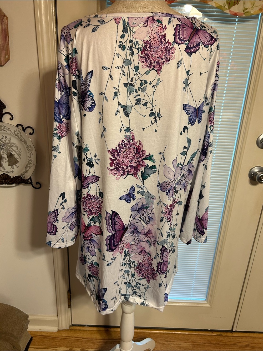 Blouse #7001 - Picture 6 of 8